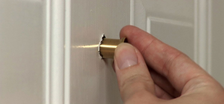 peephole door repair in La Puente